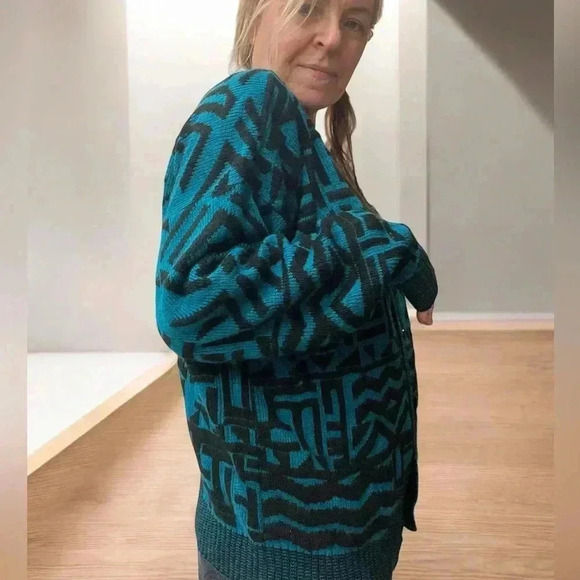 True Vintage 80’s Southwest Aztec Design button Cardigan oversized Small/medium - Picture 2 of 14